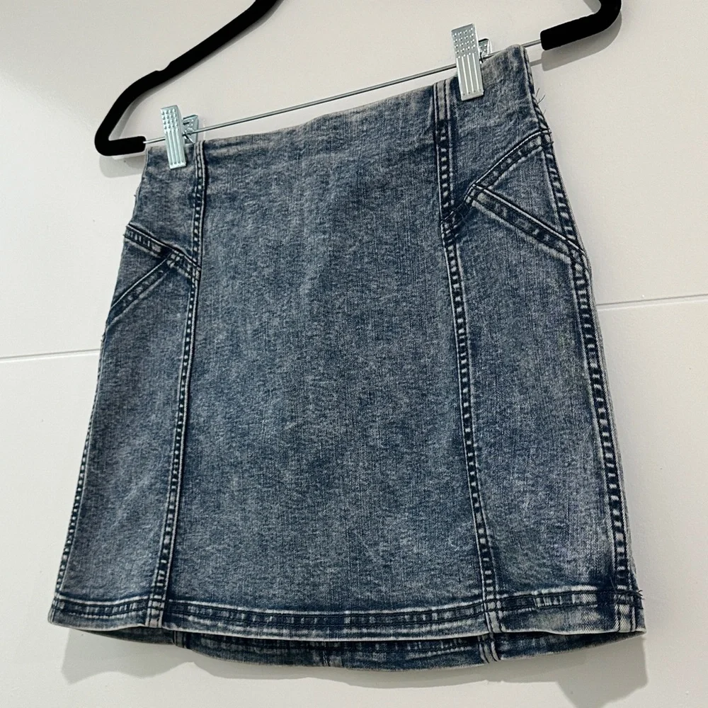 Wild Fable Acid Wash Denim Mini Skirt Blue High Rise | Size 4 - Picture 10 of 14